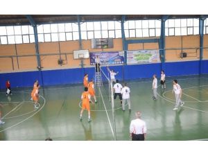 Bozüyük Belediyesi Kurumlar Arası Voleybol Turnuvasında 3. Hafta Sona Erdi