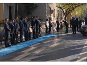 Başbakan Davutoğlu’ndan Diyarbakır Valiliği’ne Ziyaret