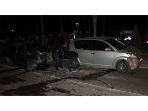 Elazığ’da 5 Aracın Karıştığı Kazada 6 Kişi Yaralandı