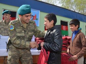 TSK’dan Afgan Miniklere Eğitim Yardımı