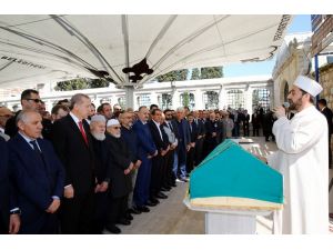 Cumhurbaşkanı Erdoğan, işadamı Hüseyin Doğan’ın cenazesine katıldı