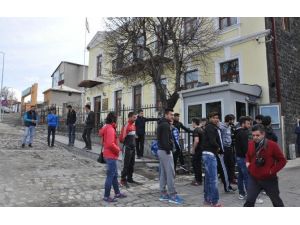 Azerbaycan’a Türkiye’nin Dört Tarafından Destek Yağıyor