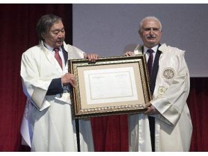 Olcas Sulaymanov Fahri Doktora Diploma Töreni Gerçekleşti