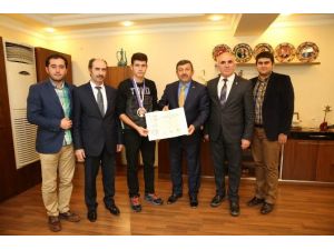 Karabacak Dünya Şampiyonunu Ağırladı
