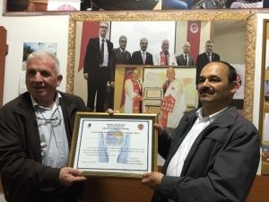 Rektör Aydın’a Türkoloji Hizmet Ödülü Verildi