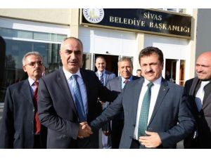 Sivas Belediyesi İle Hizmet-iş Sendikası Arasında Toplu Sözleşme İmzalandı
