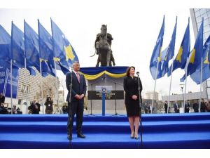 Kosova’da Yeni Cumhurbaşkanı Görevi Devraldı