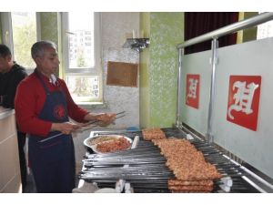 Kızıltepe’de Dobelanlı Kebaba Yoğun İlgi