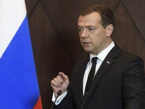 Medvedev'den Küstah Suçlama: Türkiye, Karabağ Yangınına Körükle Gidiyor