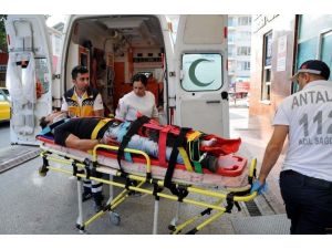 Alanya’da Motosiklet Kazası: 2 Yaralı