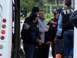 Fetö/pdy Operasyonunda Gözaltına Alınan 6 Kişi Adliye’ye Sevk Edildi