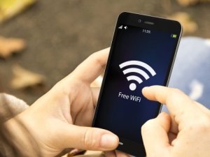 Dubai Fetvası: Komşunun WiFi'ından İzinsiz Faydalanmak Caiz Değil