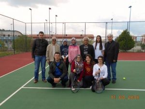 Evliya Çelebi Anadolu Lisesi Kız Kort Tenisi Takımı İzmir Bölge Yarışlarında