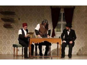‘İstiklal Mecmuası Çanakkale’ Adlı Tiyatro Oyunu Oltu’da