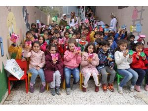 Minik Yüreklerden Bayırbucak Türkmenlerine Anlamlı Bağış