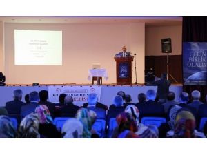 Bozok Üniversitesi Rektör Yardımcısı Prof. Dr. Özköse, “Hz Peygamber Tevhit Ve Vahdet” Konulu Konferans Verdi