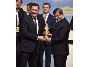 Ankara Büyükşehir’e “Gençlik Hizmetleri” Ödülü