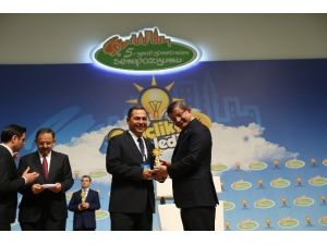 Başkan Uysal’a Gençlik Ve Belediye Yarışmasında Jüri Ödülü