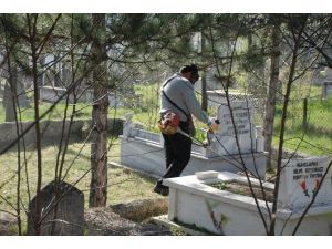 Kastamonu Mezarlıklarına Bahar Bakımı