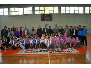 Akşehir 3. Geleneksel Çocuk Oyunları Sona Erdi