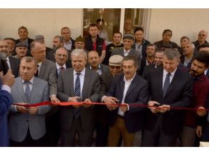 Yeniden Yapılan Yayla Camii İbadete Açıldı
