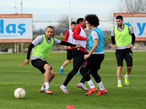 Samsunspor, Giresunspor’u Yenip Avantaj Yakalamak İstiyor