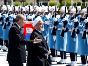 Erdoğan, İslam Zirvesi'ndeki Kınama Kararı Sonrası Ruhani'yi Ağırladı