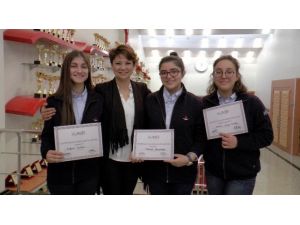 BM Konferansından Gaziantepli Öğrencilere İki Ödül