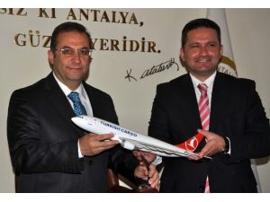4 Ayrı Ülkeden Gelen 10 Pilot Antalya’da Uçacak