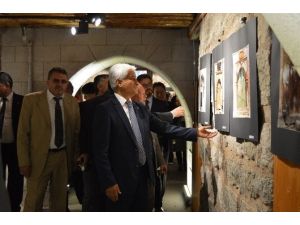 Gazeteci Doğan Koca’nın ‘Tarihi Kapılar’ Temalı Fotoğraf Sergisi Açıldı