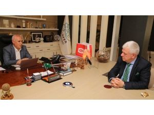 Başkan Ali Ay Taraftardan Özür Diledi
