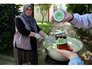 Altınovalı Kadınlar Türkiye’de İlk Kez Kividen Reçel Yaptı