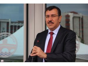 Bakan Tüfenkci, Yerli Otomobile Dikkat Çekti