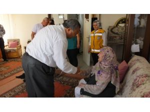 Burhaniye’de Belediyenin Evde Bakım Hizmeti İlgi Gördü