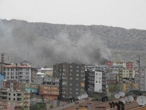 Teröristler 112 Acil Komuta Merkezi’nin Çevresine Patlayıcı Tuzakladı