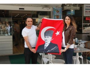 İzmir’de 23 Nisan Coşkusu Her Yer Yeri Sardı