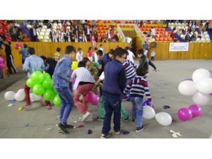 Tokat’ta Balonlu 23 Nisan Kutlaması