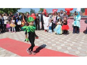 Anaokulu Öğrencileri 23 Nisan Bayramını Kutladı