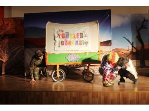 Taşköprü Belediyesi’nden Miniklere Yönelik Tiyatro Oyunu
