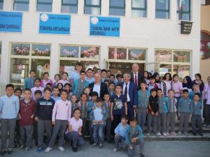 Büyükçekmece Belediye Başkanı Akgün Tepecik’in Okullarını Gezdi