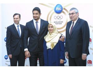 Milli güreşçi Taha Akgül, 2016 Rio Olimpiyatları'na annesiyle gidecek