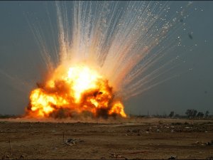 Soma'da Yola Tuzaklanan Bomba Patladı: 1 Astsubay Yaralı
