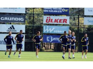 Fenerbahçe, Gaziantepspor maçını taktik antrenmanıyla sürdürdü