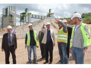 Sarıcaoğlu Çimento Fabrikasını Ziyaret Etti