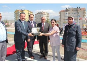İncesu Belediyesi Şehit Rahmi Yılan Anısına Yaptığı Parkın Açılışı Yaptı