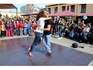Bulvar AVM’den Dans Gösterisi