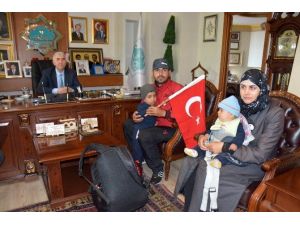 Erdoğan’a Teşekkür İçin Yola Çıkan Suriyeli Aile Aksaray’da