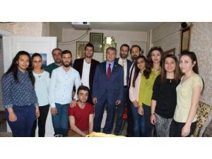 Milletvekili Serdar’dan, Elazığ Kültür Ve Sanat Derneğine Ziyaret
