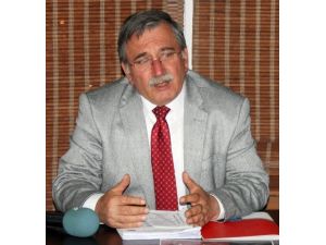 Hanefi Bostan: “Hukuk MEB’e Uğrar Mı?”