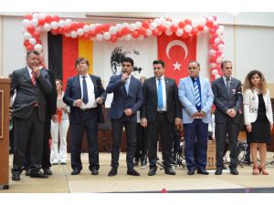 23 Nisan etkinliği Türk başkanla renklendi